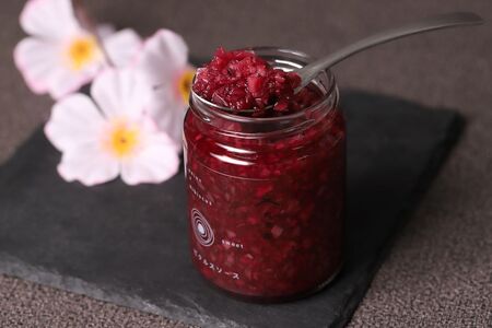 M.vegeの玉葱ピクルスソース人気の3セット (スィート・サワー・スパイス・各1本) ふるさと納税 福知山市 ピクルス 酢漬け たまねぎ 玉葱 タルタル 天然ハーブ カラフル 色どり 3種 セット おしゃれ お歳暮 お中元 クリスマス ハロウィン ギフト 【fc-BW011】【M.vege】