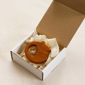 ＜数量限定＞  地域をかじる玩具 はがため 八百屋の小夏 (1個) 国産 香川県産 ヤマザクラ 歯がため おもちゃ 0歳 木製 無垢材 かわいい 赤ちゃん 幼児 乳児 子供 出産祝い プレゼント 贈り物 ギフト 工芸品 【man341-C】【ツクシサン】