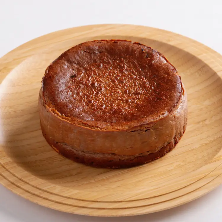 口いっぱい濃厚にとろける バスク風チョコレートチーズケーキ 12cm SRMJ037