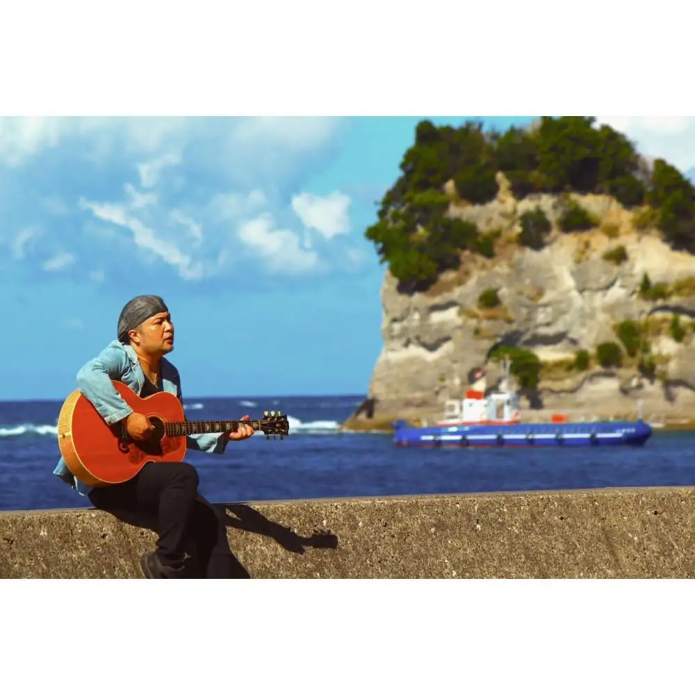 白浜町出身のミュージシャン・古家学があなたのためにオリジナルソングを制作！