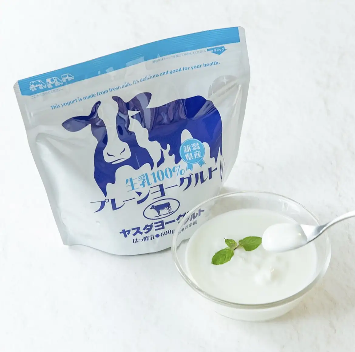 【7ヶ月定期便】ヤスダヨーグルト 食べるヨーグルト アレンジ名人セットA プレーンヨーグルト 600g×4個×7回 パウチ 無添加 搾りたて 生乳100％ こだわり生乳 新鮮 濃厚 モンドセレクション  ヨーグルト 1B80043
