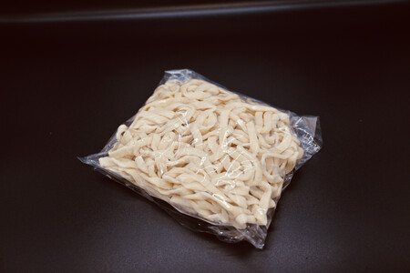 麺処暁商店　名物ラーメン４人前・手づくりぎょうざ１０個セット