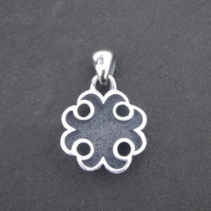 Gothic double cross pendant ゴシック ダブル クロス ペンダント ｜ シルバー アクセサリー 十字架 モチーフ 925 ペンダントトップ ネックレス チャーム ジュエリー アクセ ファッション ハンドメイド 人気 シンプル ギフト プレゼント 年末年始 お中元 お歳暮 内祝い 快気祝い