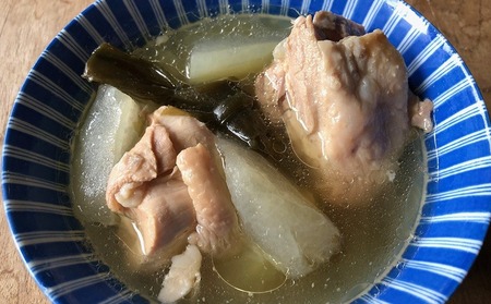 鶏肉 島の泡盛酒粕でじっくり健康的に育てた 久米島赤鶏(丸鶏)&ぶつ切り6kgセット