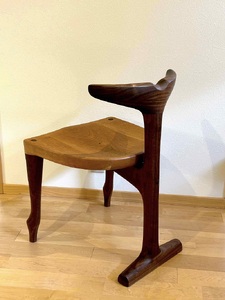 【いっぴん工房】カモメチェア 椅子 チェア 国産 おしゃれ 高品質 おすすめ インテリア 木製家具 ほくとのクラフト いっぴん工房 カモメチェア 手作り 天然素材 ウォールナット チェリー 軽い スリム コンパクト 新生活 北杜市 [h005]