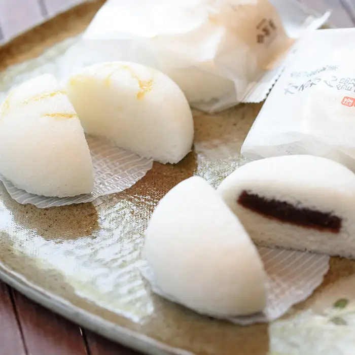 【お中元】 鹿児島銘菓 かるかん 食べ比べ 20個「かるかん饅頭（あんこ入り）10個」と 「サワーポメロの果皮を使用した極かるかん（あんこ無し）10個」詰め合わせ 冷蔵 鹿児島 自然薯 かるかん 食べ比べ 和菓子【00-014-05-R8OC】