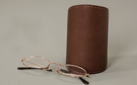tanikoオリジナル 眼鏡スタンド【Taniko leather】レザー 革小物 [AXAP015]