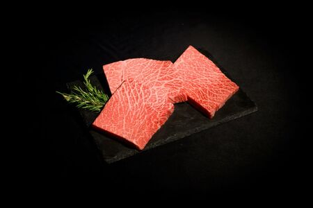 神戸牛贅沢セットA 4.2kg(牛脂付き) | ビーフ網焼 焼肉 もも 肉 牛肉 神戸牛 スライス肉 かたロース 肩ロース らんぷステーキ 兵庫県 上郡町