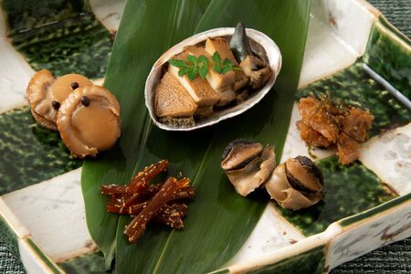 1765　〈伊勢せきや〉御食つくに　椿　アワビ  貝 つぼやき  ギフト 帆立 佃煮 ごはんのお供 子持しぐれ お茶漬け