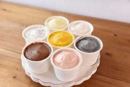 ジェラート12個（ノーマル定番3種各2個、プレミアム定番2個、季節のジェラート4個）