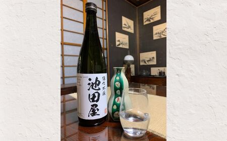 糸魚川酒蔵 池田屋酒造・山澤商店コラボ酒『謙信外伝 池田屋』720ml 1本【新潟の美味しい地酒 池田屋酒造 山澤商店 日本酒 地酒 新潟 糸魚川 四合瓶】