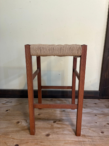 忍野工房　手作り家具「ダイニングチェア（スツール）」