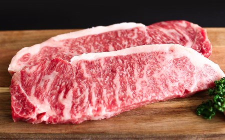 こだわりの生産者が作り上げた最高の淡路牛ステーキ・すき焼きセット