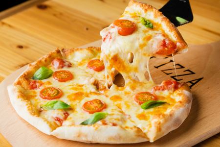 最高の淡路島食材を使った手作りピザ　淡路島セット（３枚＋１枚）冷凍
