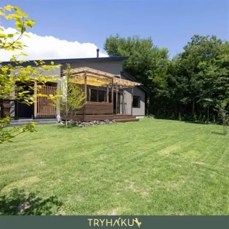 【愛犬と泊まれる貸別荘】「トライハク西軽井沢」宿泊券 1泊2日 10名様まで(平日+土日祝日使用可)【1630046】