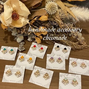 ビーズ 刺繍 ひし形 : ピアス くすみピンク ジュエリー アクセサリー chiimade 