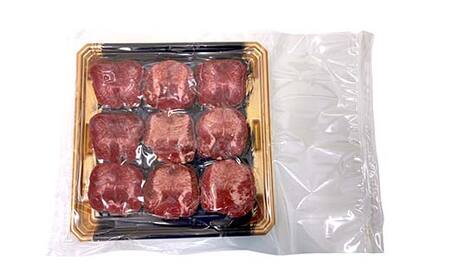 ★牛タン得トクキャンペーン！★ ＼数量限定！味付き鶏もも肉200g付き／ 柔らか牛タン高級バージョン 極厚（10mm） 500g（8枚～10枚）（塩味） 焼肉 焼き肉 BBQ キャンプ 味付き 冷凍焼肉 牛たん スライス 冷凍 牛肉 群馬県 富岡市 F21E-407