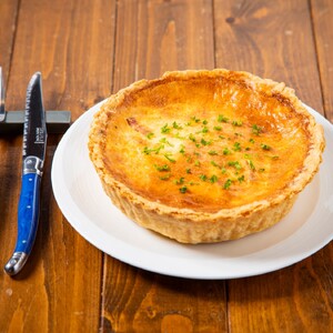 酪恵舎チーズとベーコンの自家製キッシュ _H020-1254