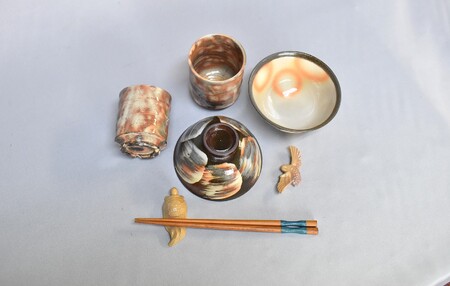 萩焼 福の器揃い(ご飯茶碗・湯呑・鶴亀箸置きセット)