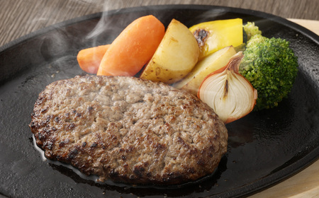 松阪牛使用 ハンバーグ 10パック 計約1,400g セット 松阪牛 松坂牛 和牛 黒毛和牛 国産牛 日本三大和牛 ブランド牛 牛肉 ビーフ お肉 肉 調理肉 おかず 惣菜 総菜 グルメ 北海道 北広島市 冷凍