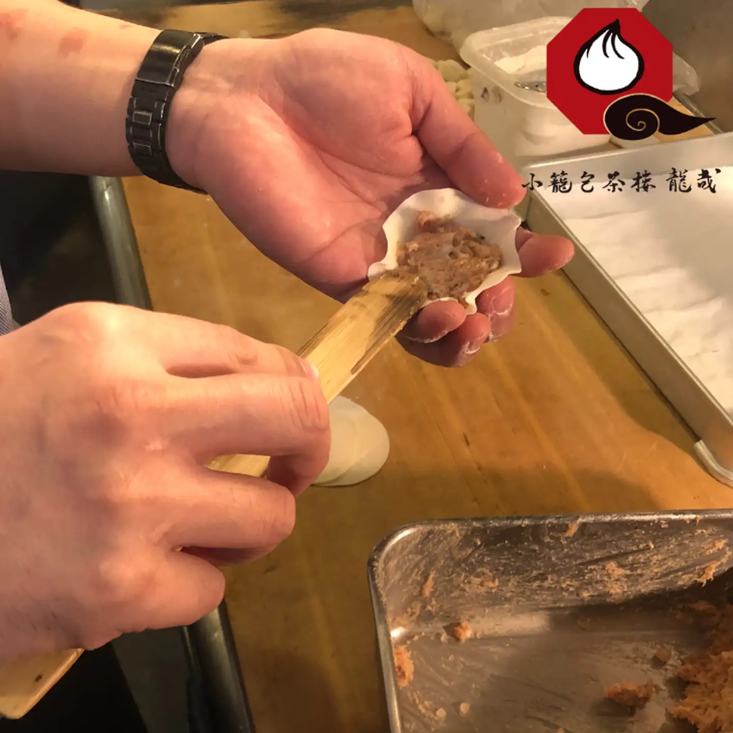 【肉を食べる幸せ】職人が包む、ぎゅっと肉感・台湾焼売｜小籠包茶樓 龍哉特製（5箱30個入り） シュウマイ 焼売 手包み 冷凍食品 簡単調理 レンジ 加工食品 小分け 本場の味 小籠包茶樓 龍哉 佐賀市 ：B205-012