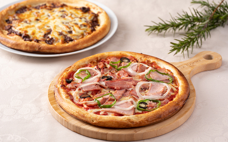 J2　宍粟ハム たっぷり ピザ と ミート ピザ の セット 【 ハム ウインナー ベーコン ミートソース チーズ オードブル パーティー 冷凍 ギフト 贈り物 】