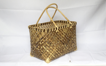 【 ハンドメイド 】 竹細工 虎竹 四ツ目 買い物篭 バッグ かご カゴ 篭 若鮎クラフト 工芸品 日用品 雑貨 インテリア バンブー 職人 手作り 上品 高級感 おしゃれ 国産 土佐 高知県 高知 四万十市 四万十 しまんと お取り寄せ 26-83
