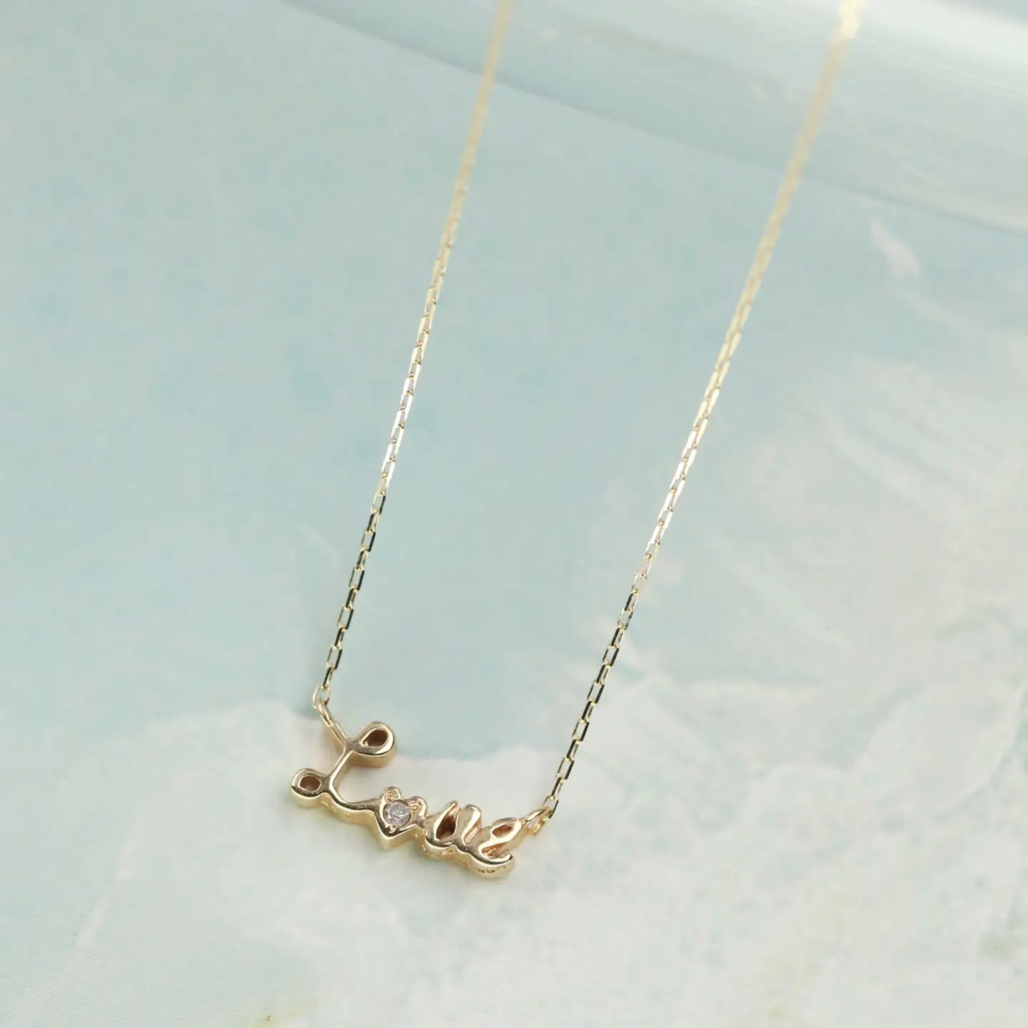10金イエローゴールド LOVEダイヤモンドネックレス K10-KN01006 [AM307] / 金 イエローゴールド ダイヤモンド 0.008ct ネックレス アクセサリー ギフト プレゼント