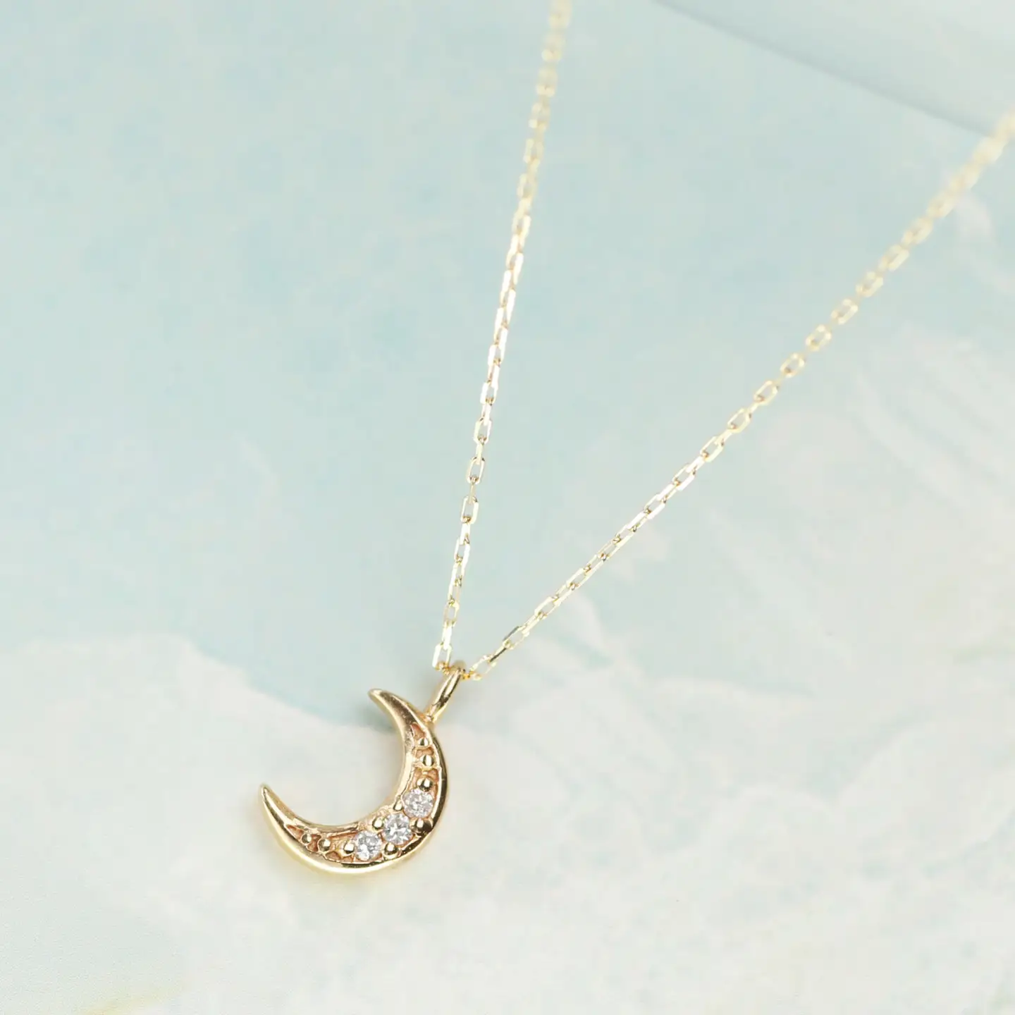 10金イエローゴールド 月のしずく ダイヤモンドネックレス K10-KN01009 [AM308] / 金 イエローゴールド ダイヤモンド 月 ムーン 三日月 ネックレス アクセサリー ギフト プレゼント