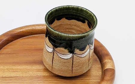 【瀬戸焼】赤織部鼓型湯呑 【山長陶苑】 / 湯呑 湯呑み 食器 和食器 / 瀬戸市[BBBH053]