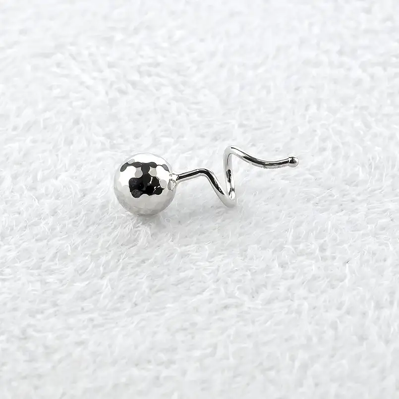 プラチナ ピアス 片耳 丸玉 5mm キャッチのいらないピアス つけっぱなし ミラーボール 金属アレルギー 対応 pt900 シンプル 石なし 地金 キャッチナッシャー 簡単装着 人気 普段 使い250207401pu SWAA259