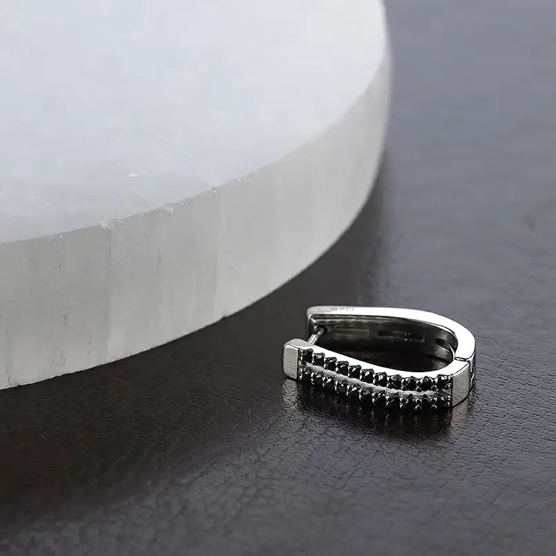 プラチナ フープ ピアス 両耳 ブラックダイヤモンド フープピアス ダイヤ 0.24ct 中折れ式 金属アレルギー 対応 pt900 リングピアス ジュエリー シンプル 人気 普段 使い250401bd400bdp SWAA263-bdp