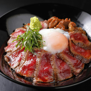【三協畜産】熊本和牛 あか牛100% 牛肉 あか牛丼 牛もも肉 牛モモ 200g 専用たれ付 熊本県産 肥育 加工品 阿蘇 熊本 褐毛和種 褐牛 和牛 ご当地 熊本名物 ご家庭用 ギフト 贈答用