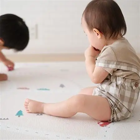 popomi 抗菌もちもちプレイマット　ビビッドtown　140×200×1.6cm【1653065】