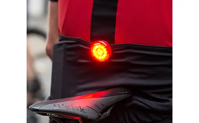 ウェアラブル セーフティ ライト ［ SYNC WEARABLE ］ キャットアイ 自転車 日用品 雑貨 