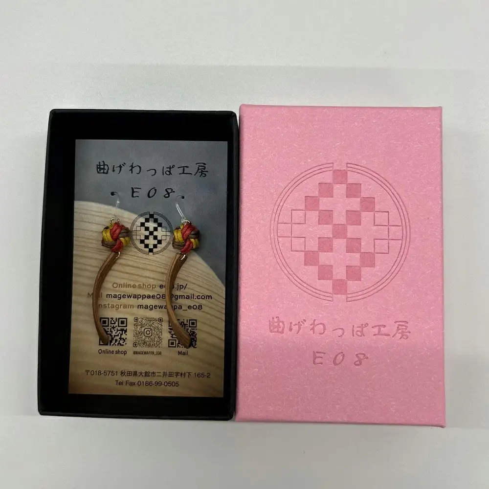 【曲げわっぱアクセサリー】スパイラルタイプ（細短デザイン）ピアス樹脂フックタイプ　【65P6016】