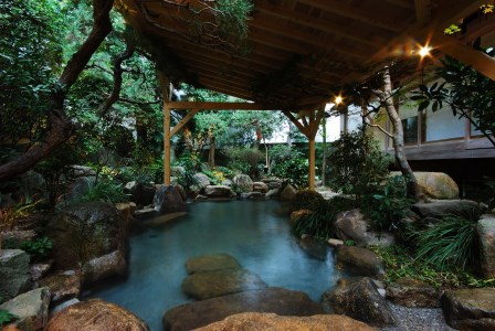 B032 湯田温泉宿泊割引クーポン（15000円分）