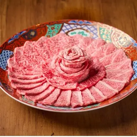 【焼肉三ちゃん】《ディナー》30,000円分お食事券(ぐるなびセレクション)【1642248】