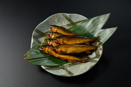 おりーぶ鮎の甘露煮 6尾 ～味一筋真心こめて～ | 鮎の甘露煮 鮎 アユ あゆ 甘露煮 かんろに カンロニ 甘い ご飯のお供 贈答 ギフト 茨城県 古河市 _BC16
