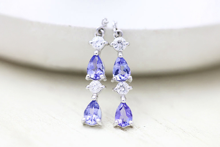 ピアス タンザナイト ペアシェイプ プラチナ PT900 ダイヤモンド 0.16ct レディース ドロップ 滴 雫 チェーンピアス 揺れる 誕生石【f090-pt】 [オーダーメイドジュエリーメイ 山梨県 韮崎市 20745204]