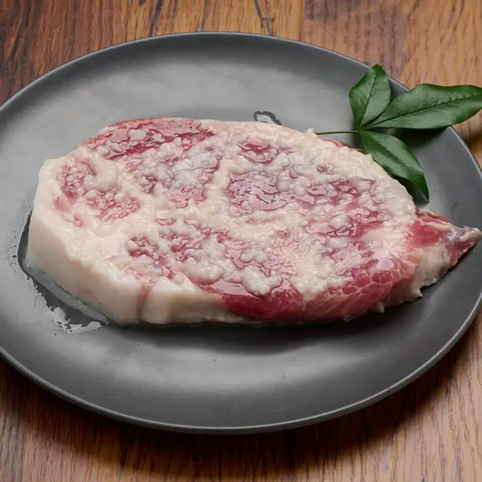 大分県産 米の恵み豚 肩ロース塩麹漬け(計900g・150g×6枚) 国産 豚肉 おかず 惣菜 お惣菜 ステーキ 小分け 簡単 調理 冷凍 【opax002】【ぶんご銘醸】