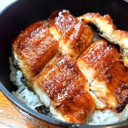 地元産のお美味しいお米で炊いたご飯付、訳あり見習い職人のうなぎ蒲焼丼2人前セット レンチン 数量限定【配送不可地域：離島】【1664990】