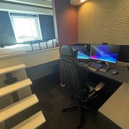 リゾートホテルHOTEL VILLA THE RooM e-sports ＆ resort宿泊券1名【配送不可地域：離島・沖縄県】【1673509】
