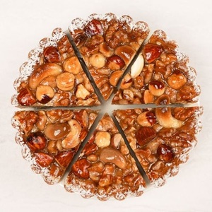 米粉の香ばしタルト~4種の木の実~（カット済） グルテンフリー 焼き菓子 ケーキ おやつ 化粧箱入り プレゼント 贈り物 ご褒美 ギフト 贈答 バレンタインデー チョコ以外 ホワイトデー お返し [h106]