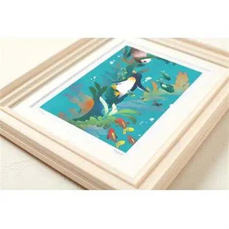 イラスト作家「菜生」アートフレーム〈海藻であそぶ〉ペンギン【1675706】