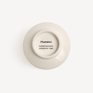 【Mustakivi】TUULI カップ WHITE｜ ムスタキビ Mustakivi むすたきび MUSTAKIVI Marimekko マリメッコ デザイナー 砥部焼 北欧 キッチン 食器 食器 湯呑 皿 ティーカップ 石本藤雄 フィンランド おしゃれ ギフト プレゼント 贈り物 テーブルウェア 数量限定 人気 おすすめ 愛媛県 松山市 送料無料【IYT072】