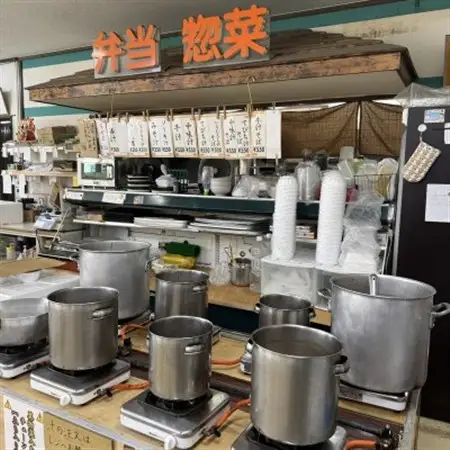 【沖縄の郷土料理】地元で愛される呉屋ストアーの軟骨ソーキ汁 4人前(1人前450g)【配送不可地域：離島】【1678738】