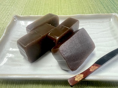 昭和2年創業の和菓子屋が作る 本煉ようかん1本 | 菓子 和菓子 ようかん 羊羹 小豆 あずき おやつ お茶請け スイーツ 老舗 昔ながら 常温 お取り寄せ 千代富 清風堂 調布 東京