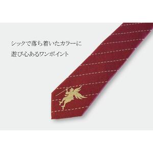 シルク100％で胸元を際立たせる　ステッチラインネクタイ　「天狗」（エンジ）