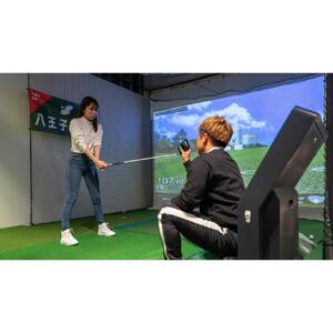 ばっさんゴルフTVの小川翼プロが指導！八王子ゴルフのシミュレーションラウンドレッスンクーポン30,000円分(1名様　1回　120分)